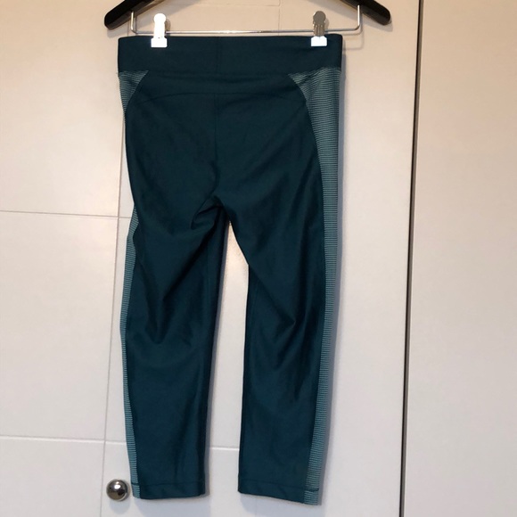 Under Armour compression tights - Picture 2 of 5